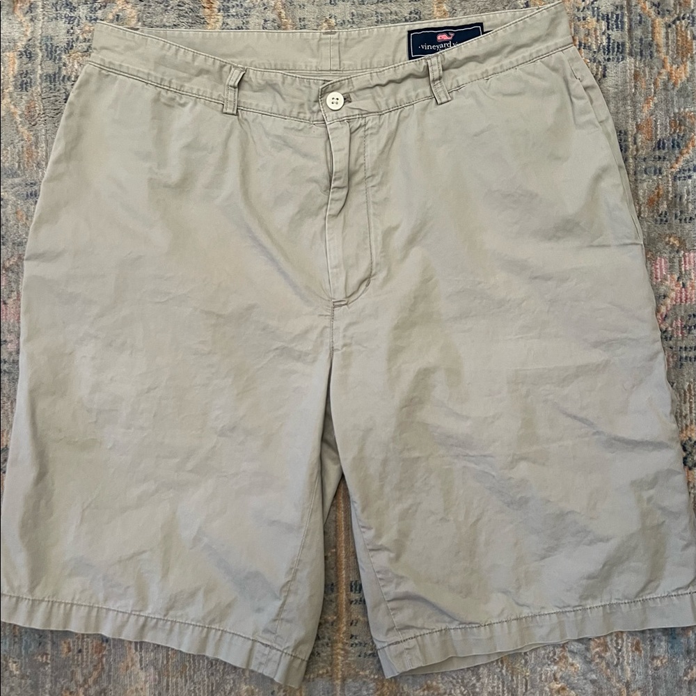 Vineyard Vines Mens shorts Size 34 Khaki Tan Color